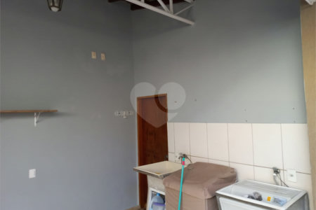 Casa à venda com 3 quartos em Jardim Cidapel, Jundiaí, SP