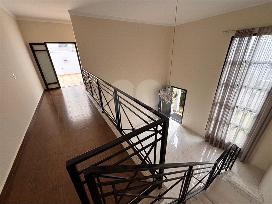 Casa à venda com 3 suítes no condomínio Residencial Maria Dulce, Indaiatuba - SP