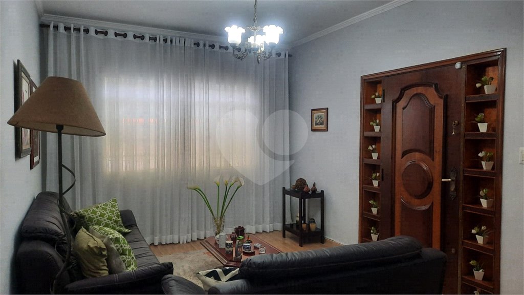 Casa à venda com 4 quartos, sendo 1 suíte,  em Vila Rosália, Guarulhos, SP