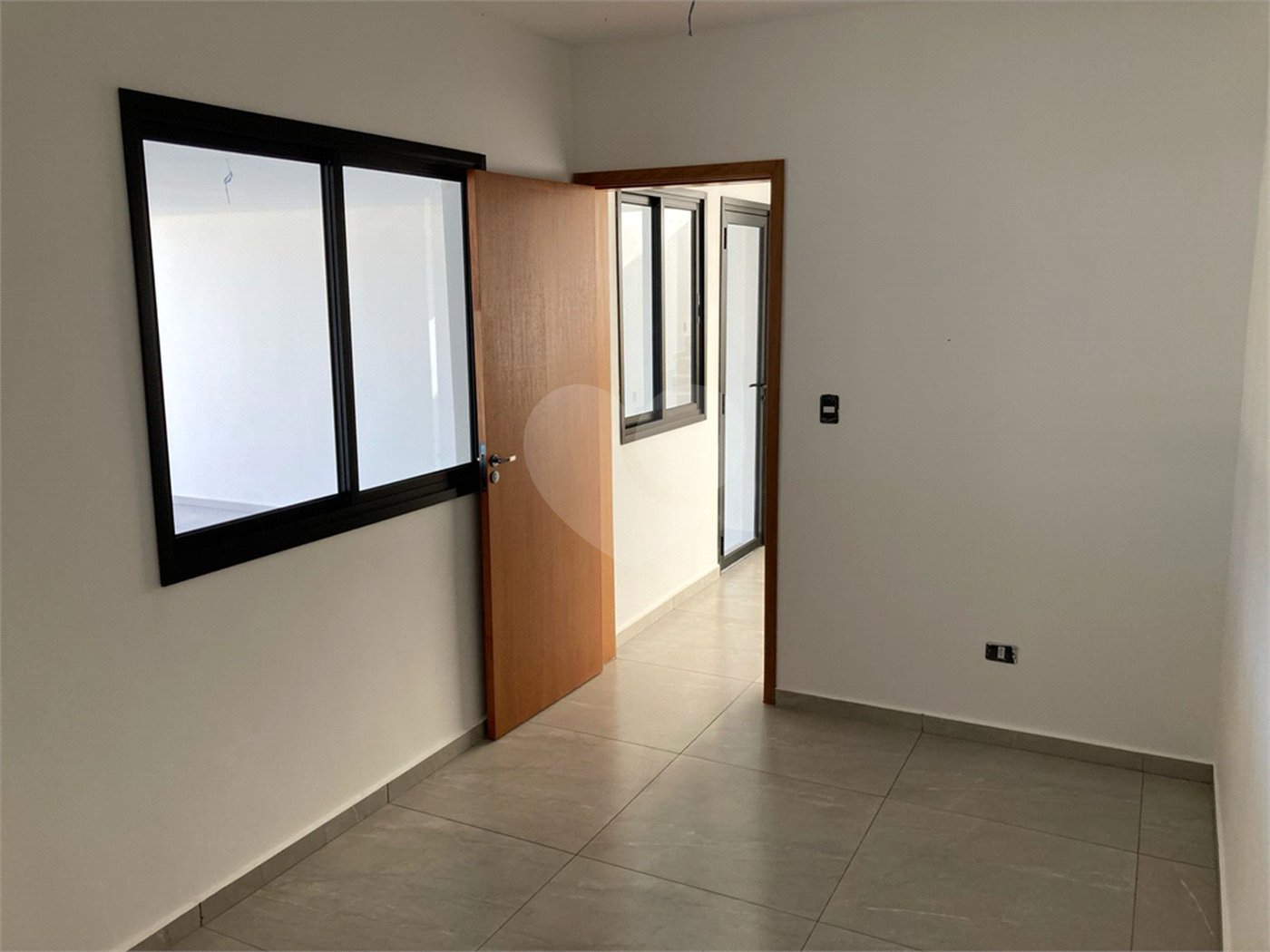 Casa à venda com 4 quartos, sendo 3 suítes,  no condomínio Reserva Granja Anita, Mogi das Cruzes - SP