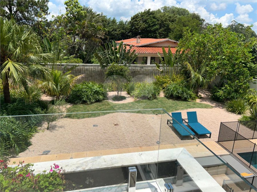 Casa à venda com 5 quartos, sendo 4 suítes,  no condomínio Residencial Vila do Itamaraca, Valinhos - SP