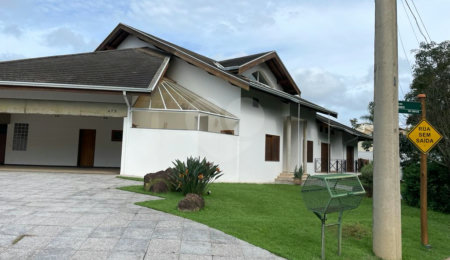 Casa à venda com 4 suítes no condomínio São Joaquim, Vinhedo - SP