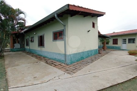 Casa à venda com 4 suítes no condomínio Estância Marambaia, Vinhedo - SP