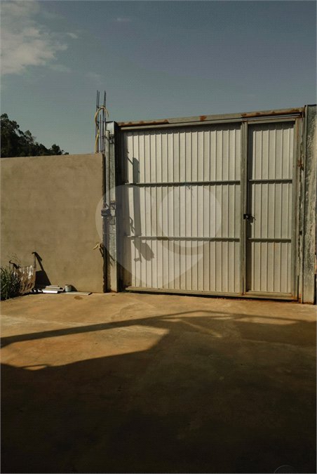 Casa à venda ou para alugar com 3 suítes em Mairiporã, SP