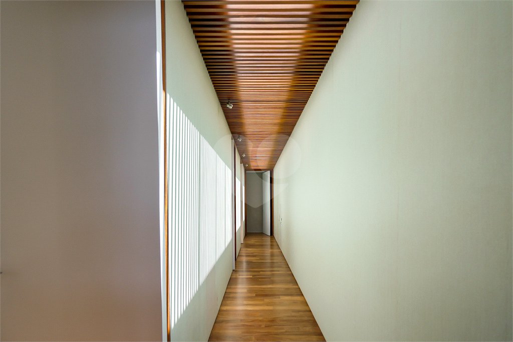 Casa à venda com 5 suítes no condomínio Plaza Athenee, Itu - SP