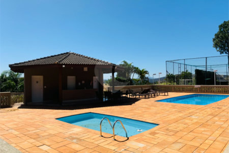 Casa à venda com 4 suítes no condomínio Osato, Atibaia - SP