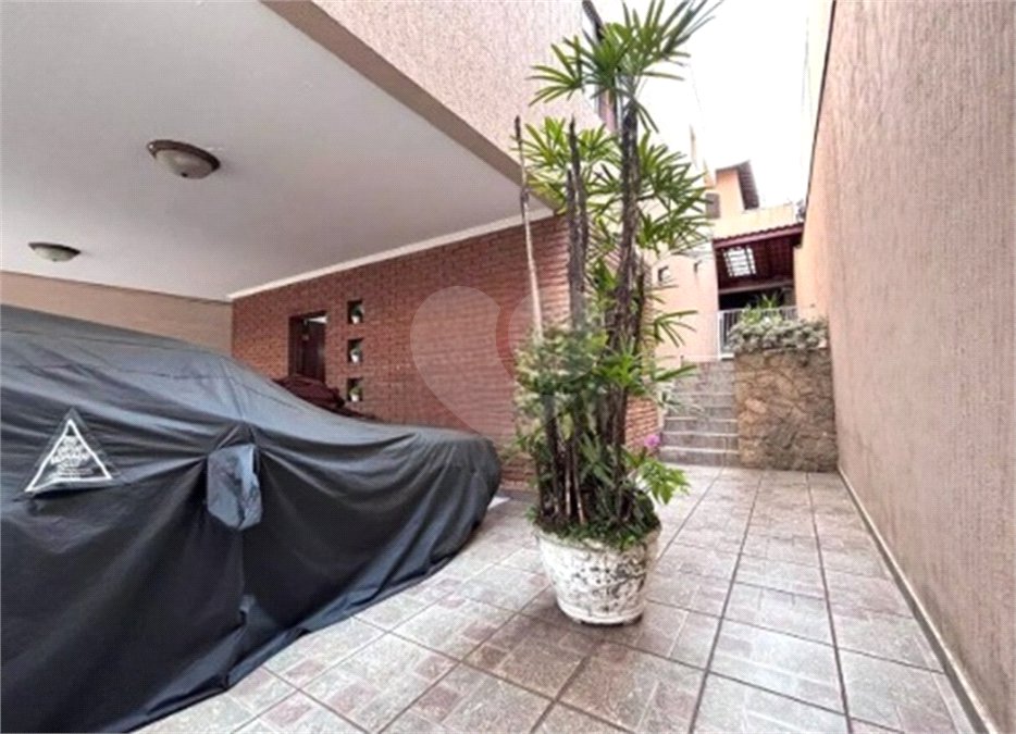 Sobrado à venda ou para alugar com 3 quartos, sendo 1 suíte,  em Jardim Maria Helena, Guarulhos, SP