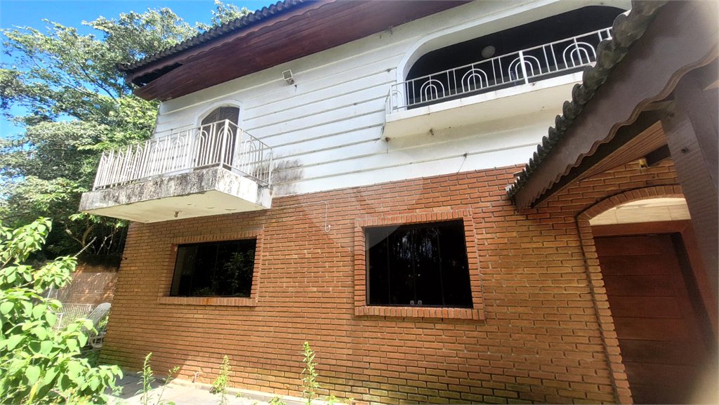 Casa à venda com 4 suítes no condomínio Alpes da Cantareira, Mairiporã - SP