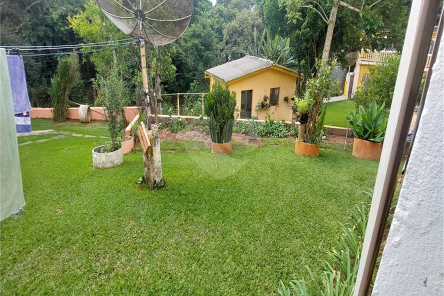Casa à venda com 3 quartos, sendo 1 suíte, em Pirucaia, Mairiporã, SP
