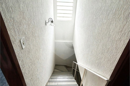 Sobrado à venda com 3 quartos, sendo 1 suíte,  em Jardim Santa Emília, São Paulo, SP