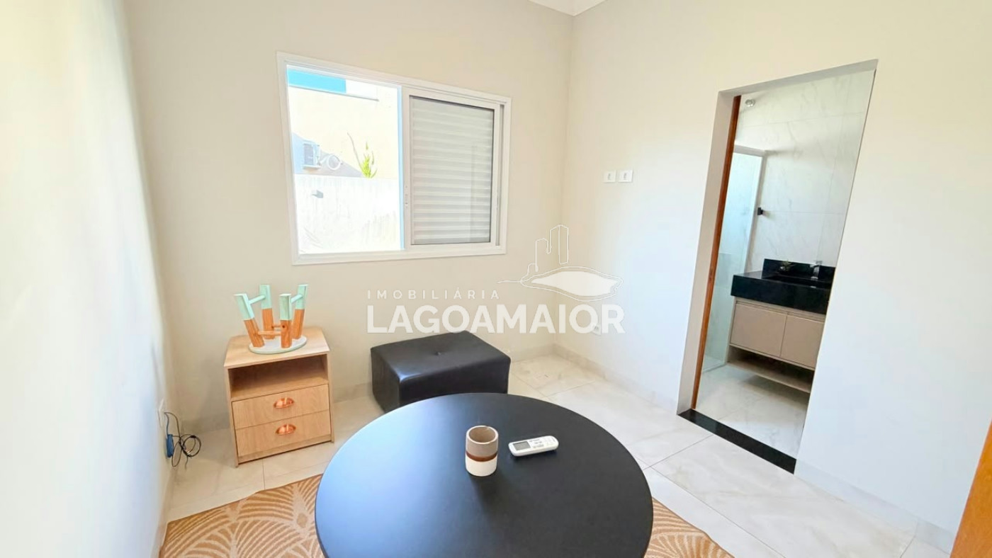 Casa à venda com 3 quartos, sendo 2 suítes, em Residencial Costa Leste, Três Lagoas, MS