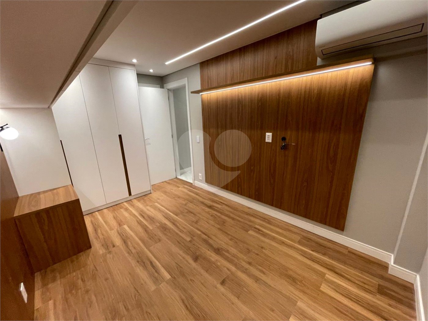 Apartamento à venda ou para alugar com 3 quartos, sendo 1 suíte, em Barra Funda, São Paulo, SP