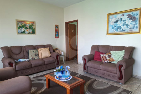 Casa à venda com 2 quartos em Vila Rio Branco, Itapetininga, SP