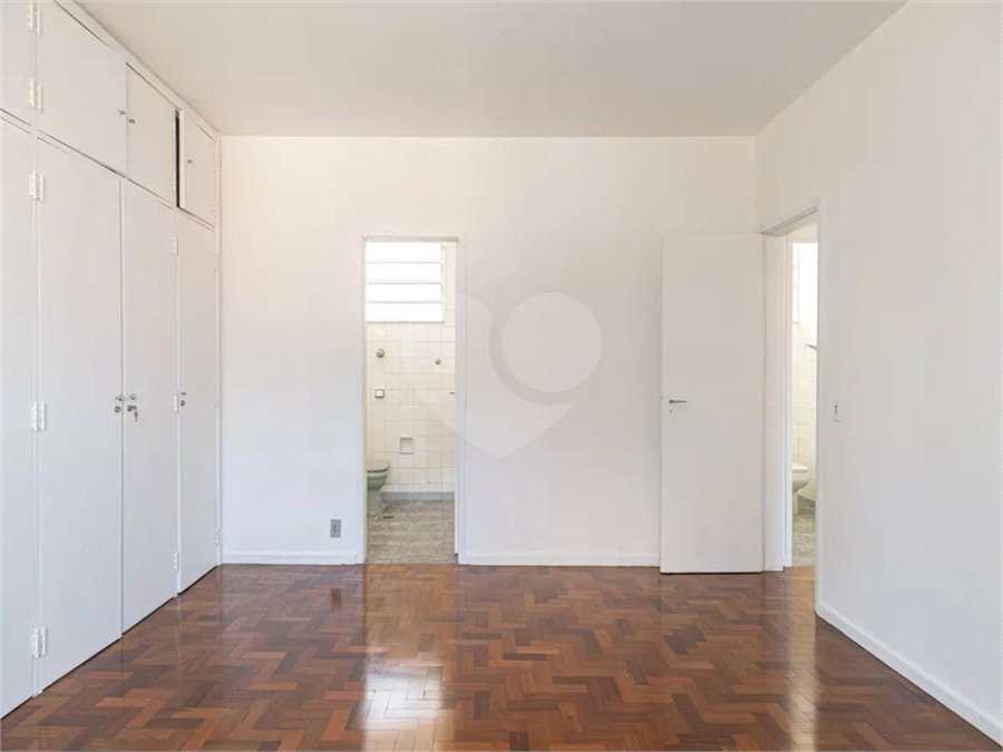 Apartamento à venda com 4 quartos, sendo 1 suíte, em Pinheiros, São Paulo, SP