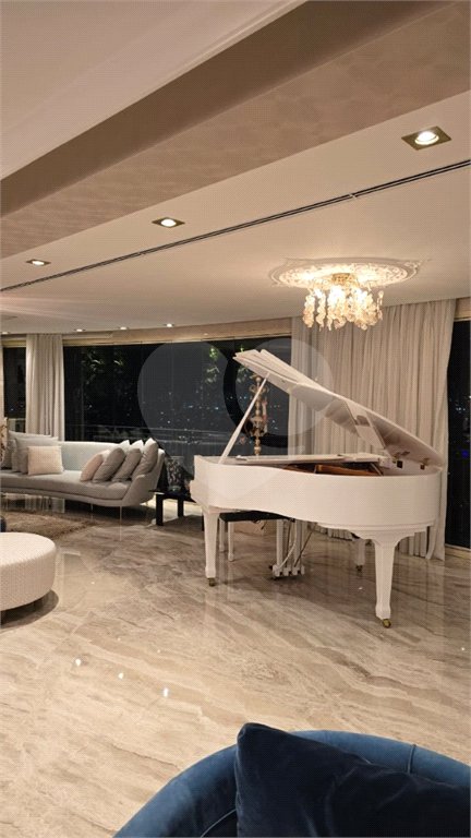 Apartamento à venda com 4 suítes em Santana, São Paulo, SP