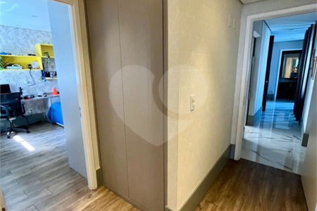 Apartamento à venda com 4 quartos, sendo 3 suítes, em Morumbi, São Paulo, SP