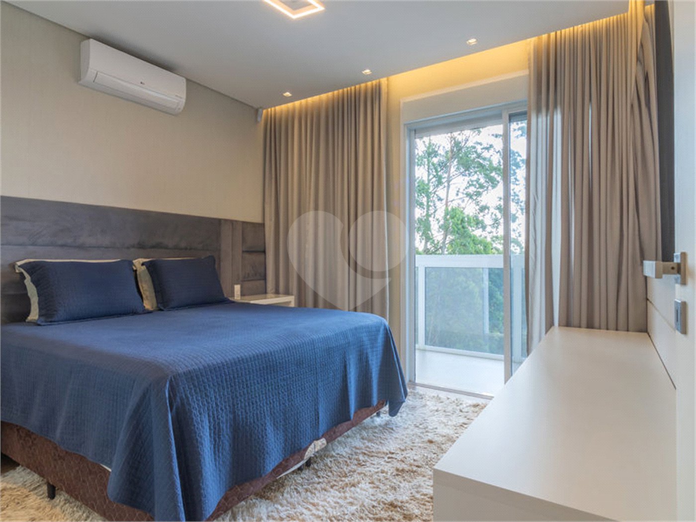 Casa à venda com 3 suítes no condomínio Parque Imperial da Cantareira, Mairiporã - SP