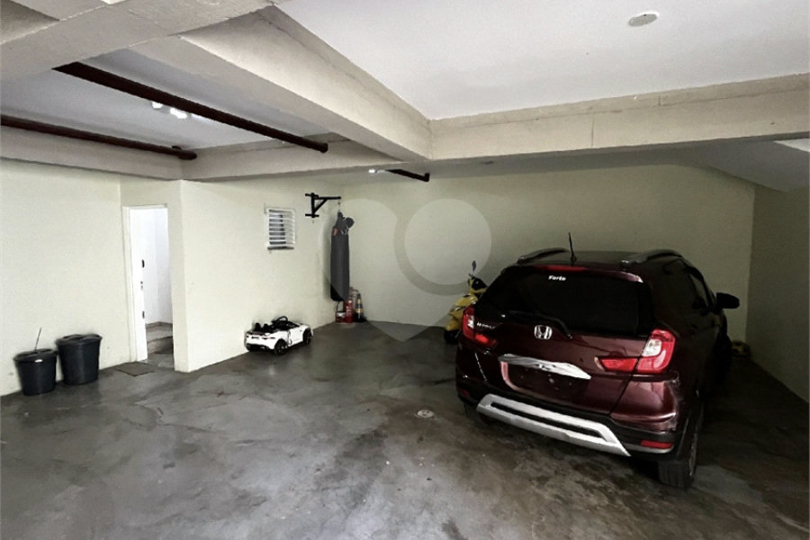 Casa à venda com 3 suítes no condomínio Barbará IV, São Paulo - SP