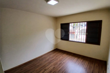 Sobrado à venda com 3 quartos em Vila Mazzei, São Paulo, SP