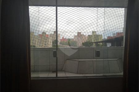 Sobrado à venda com 3 quartos, sendo 1 suíte, em Jardim Helga, São Paulo, SP