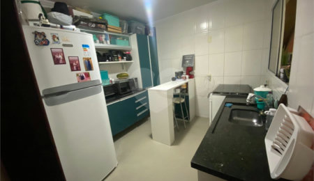 Casa à venda com 3 quartos, sendo 1 suíte,  no condomínio Regina, São Paulo - SP
