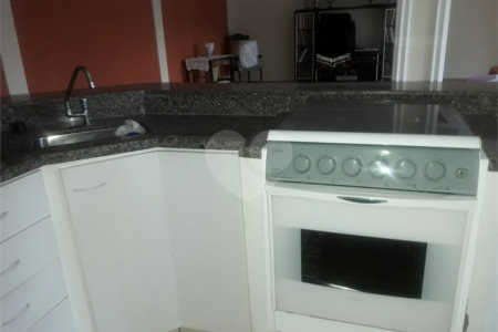 Sobrado à venda com 3 quartos, sendo 1 suíte,  em Vila Paulicéia, São Paulo, SP