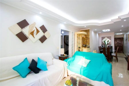 Apartamento à venda com 3 quartos, sendo 1 suíte, em Vila Assunção, Santo André, SP