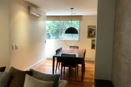 Apartamento à venda com 4 quartos, sendo 3 suítes, em Alto da Boa Vista, São Paulo, SP