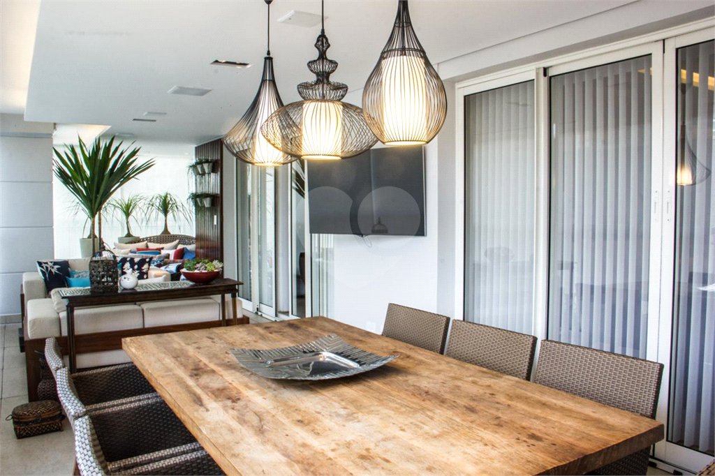 Apartamento à venda com 4 quartos, sendo 3 suítes, em Alto da Boa Vista, São Paulo, SP