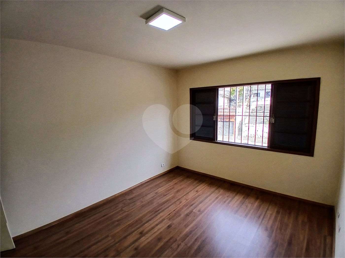 Sobrado à venda com 3 quartos em Vila Mazzei, São Paulo, SP