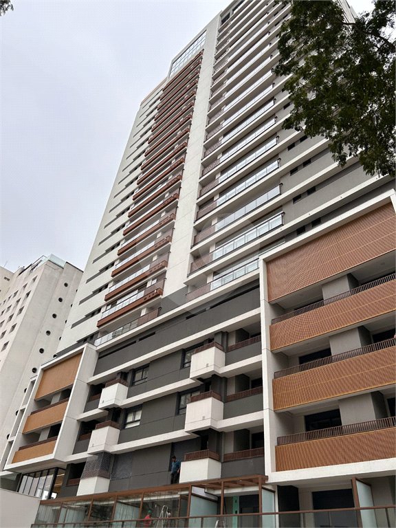 Apartamento à venda com 2 suítes em Campo Belo, São Paulo, SP