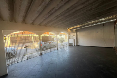 Sobrado à venda com 3 quartos, sendo 1 suíte,  em Vila Santo Antônio, São Paulo, SP