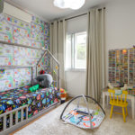 Casa à venda com 4 quartos, sendo 2 suítes, no condomínio Vila dos Ipês, São Paulo - SP
