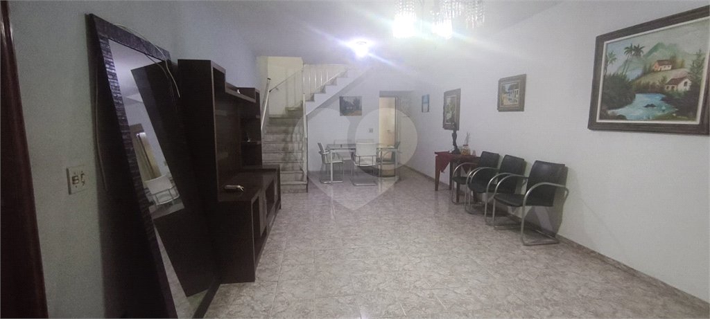Casa à venda com 3 quartos, sendo 1 suíte,  em Jardim Vila Galvão, Guarulhos, SP