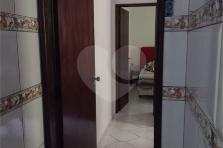 Casa à venda com 4 quartos, sendo 1 suíte,  em Jardim Cacique, Suzano, SP