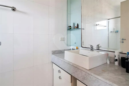 Apartamento à venda com 3 suítes em Água Fria, São Paulo, SP