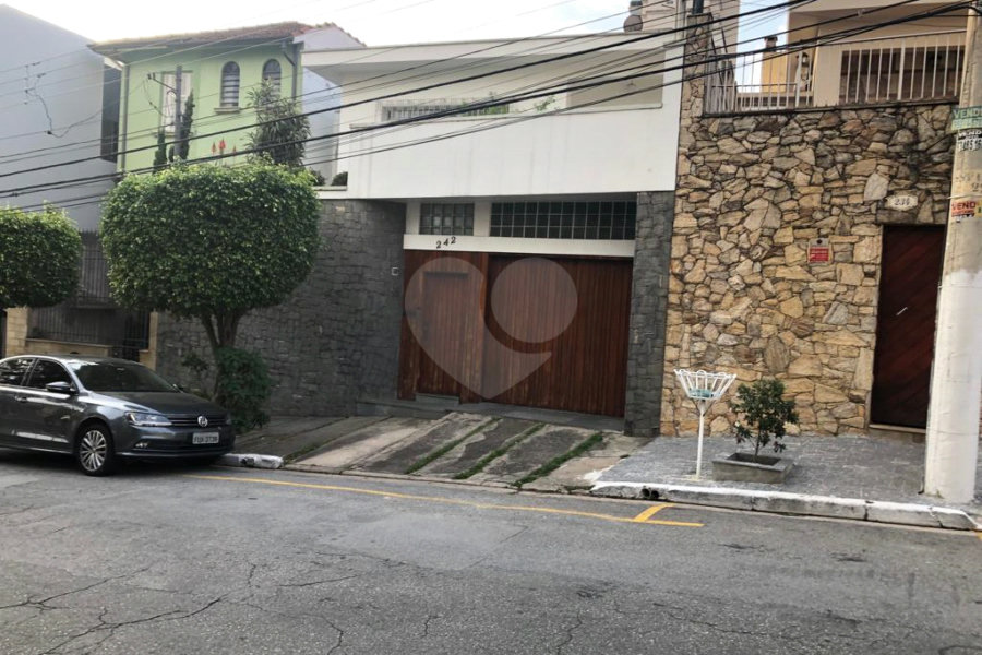 Sobrado à venda com 3 quartos, sendo 1 suíte, em Santana, São Paulo, SP