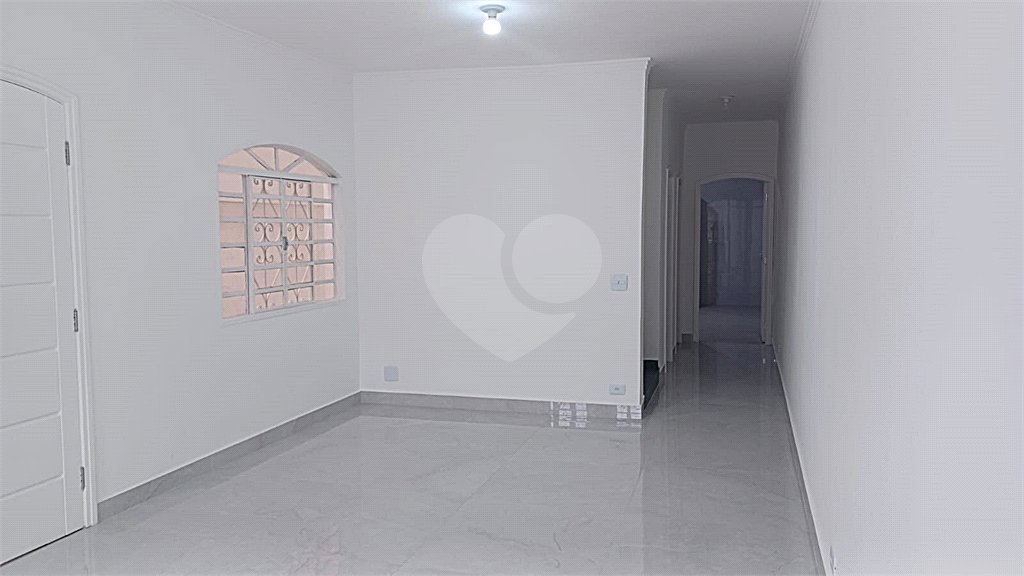 Sobrado à venda com 3 quartos, sendo 1 suíte, em Tremembé, São Paulo, SP
