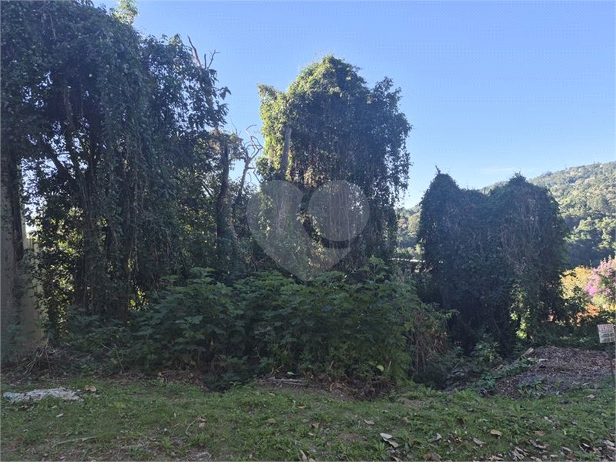 Terreno à venda no condomínio Alpes da Cantareira, Mairiporã - SP