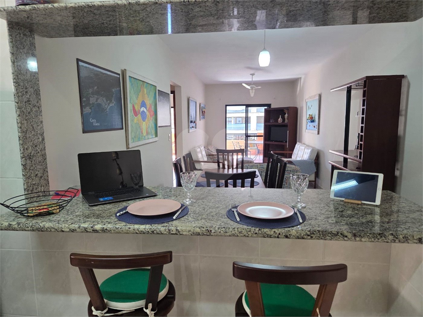 Apartamento à venda com 2 quartos, sendo 1 suíte, em Canto do Forte, Praia Grande, SP