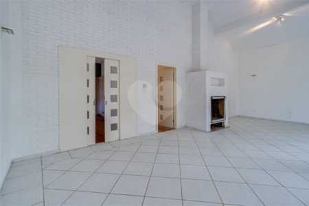 Casa Térrea à venda ou para alugar com 5 quartos, sendo 1 suíte, em Jardim Marajoara, São Paulo, SP