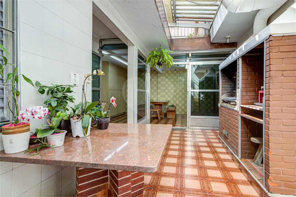 Casa à venda com 3 quartos, sendo 1 suíte, em Santo Amaro, São Paulo, SP