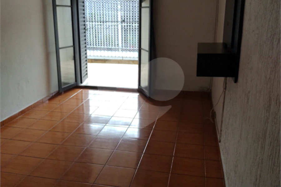 Sobrado à venda com 2 quartos em Tremembé, São Paulo, SP