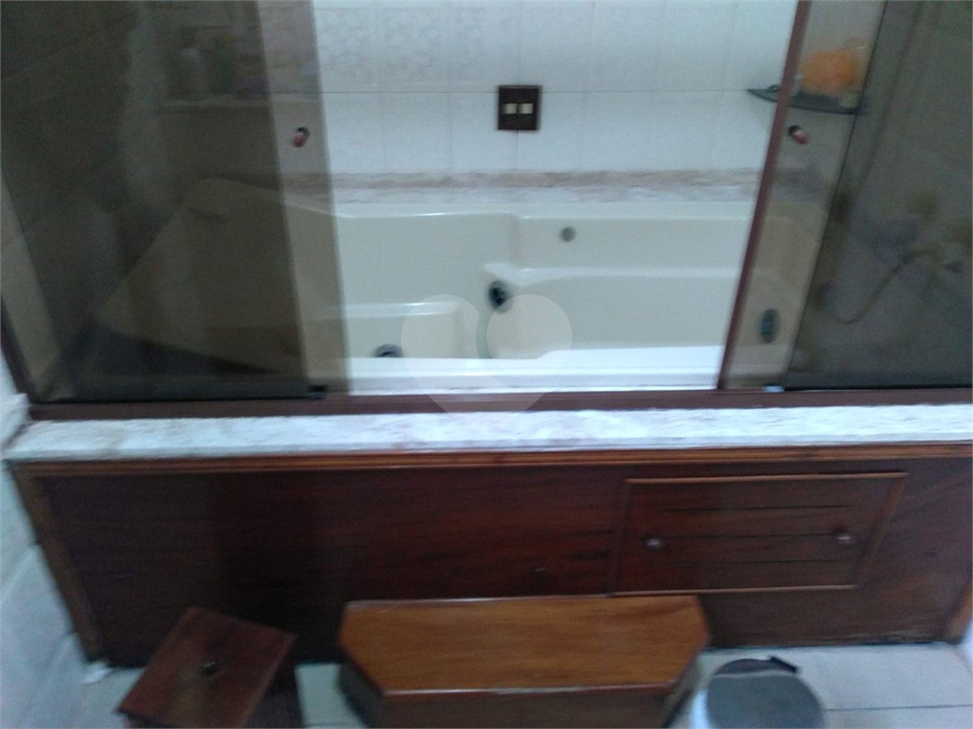 Casa à venda com 3 quartos, sendo 2 suítes,  em Vila Suissa, Mogi das Cruzes, SP