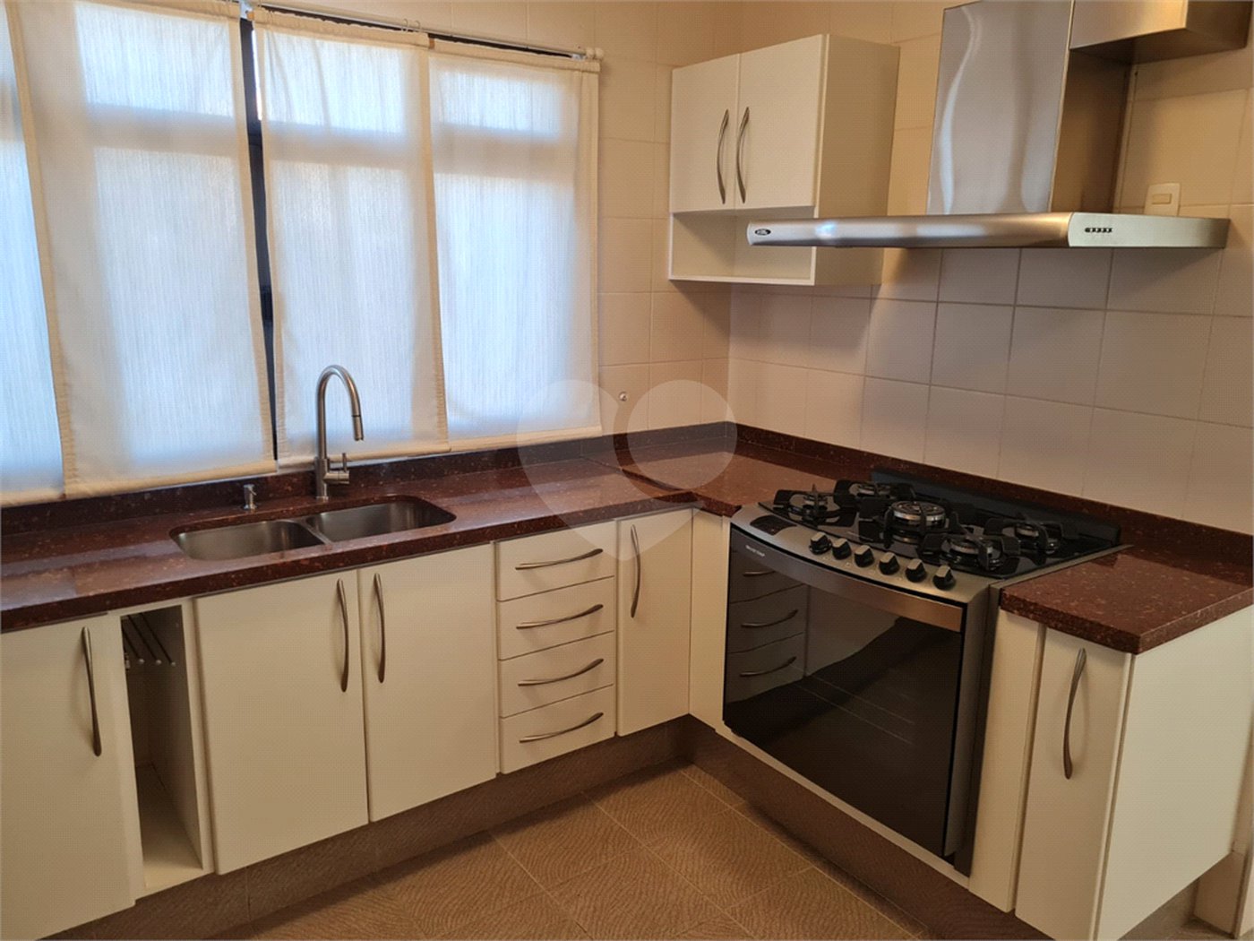 Apartamento à venda com 3 quartos, sendo 1 suíte,  em Vila Angeli, Valinhos, SP