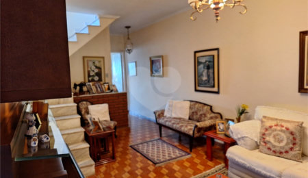 Sobrado à venda com 3 quartos, sendo 1 suíte,  em Vila Gustavo, São Paulo, SP