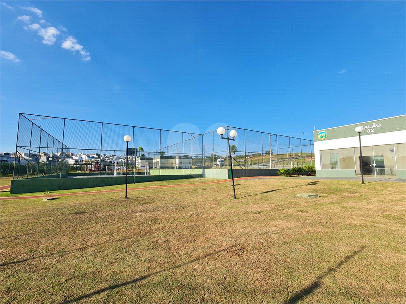 Casa à venda com 3 quartos, sendo 1 suíte, no condomínio Horto Florestal Villagio, Sorocaba - SP