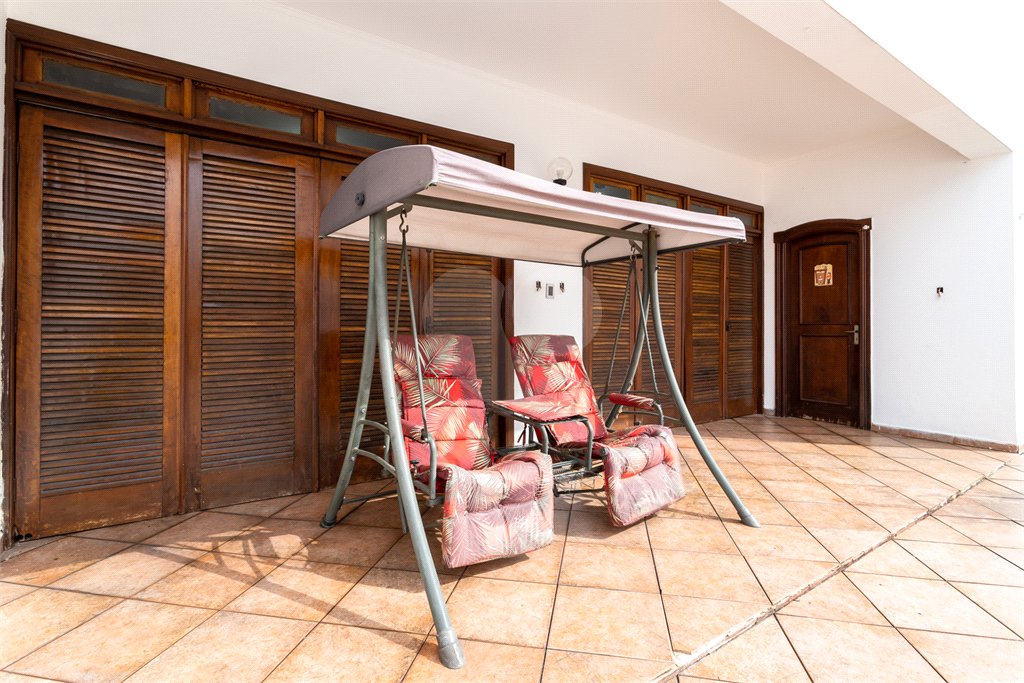 Casa à venda com 4 quartos, sendo 3 suítes, em Vila Mariana, São Paulo, SP