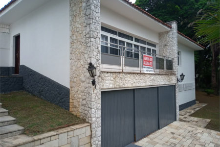 Casa Térrea à venda ou para alugar com 3 quartos, sendo 1 suíte,  em Caxingui, São Paulo, SP