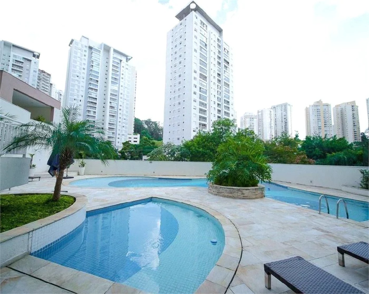 Apartamento à venda com 3 suítes em Vila Andrade, São Paulo, SP